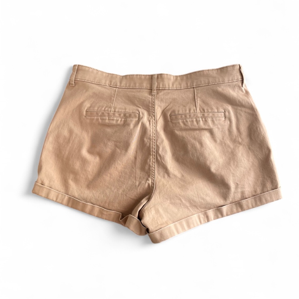 Express Pleated High Rise Mom Short - Picture 2 of 7
